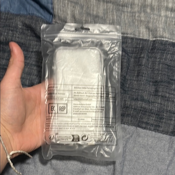 iPhone 15 Spider Phone Case - Picture 4 of 4